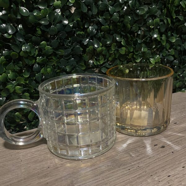 Taza facetada de vidrio tornasolada - Imagen 3